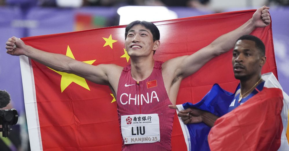 他这赛季真的在打 MVP 水准